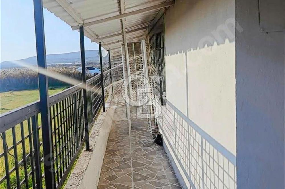 Menemen Türkelide Satılık Müstakil Tapulu Bağ Evi