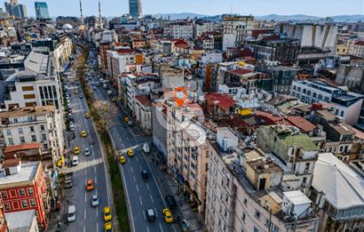TAKSİM MEYDANA ÇOK YAKIN , TARLABAŞI BULVARINDA YATIRIM FIRSATI.