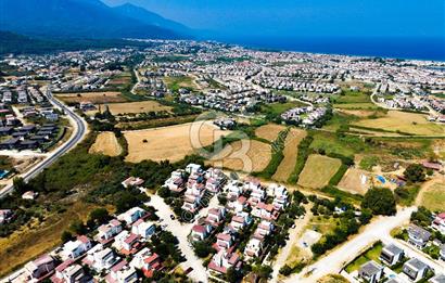 Kuşadası Güzelçamlı da satılık 7+1 triplex bahçeli yazlık