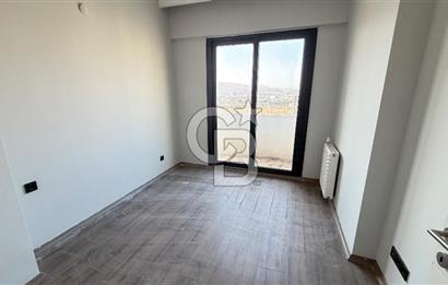 Kuzeyşehir Sitesin'de Havuz Cepheli 3+1 Kiralık Daire