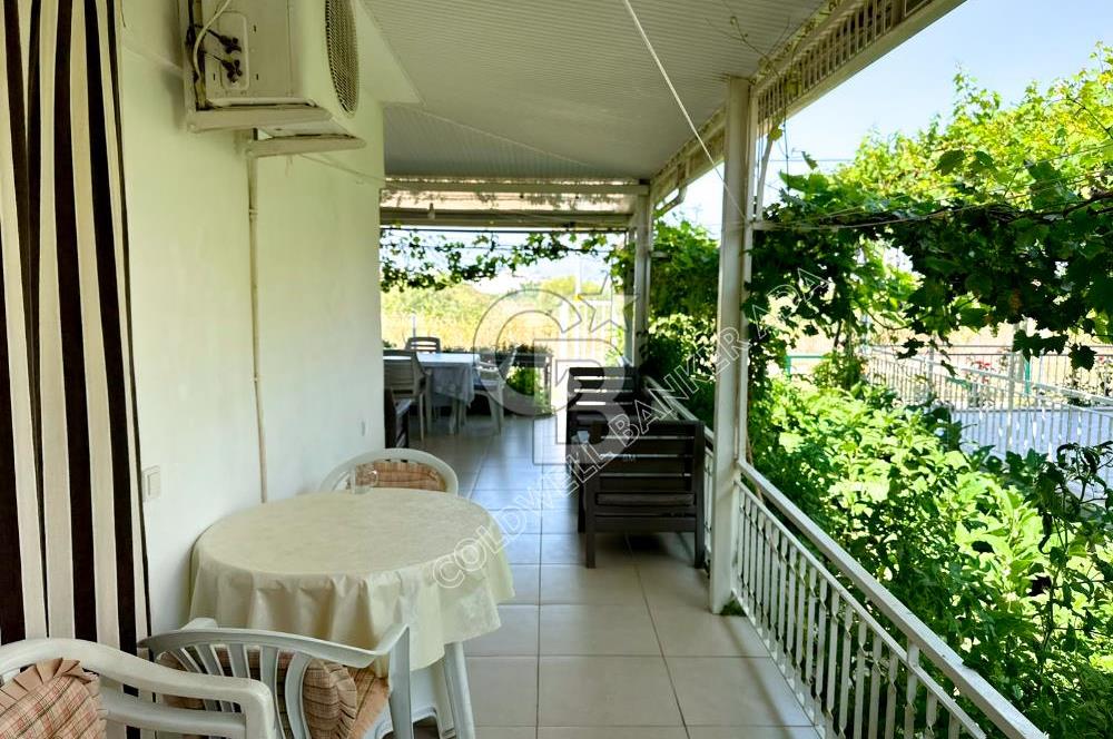 Kuşadası Güzelçamlı da satılık 7+1 triplex bahçeli yazlık
