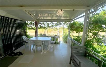 Kuşadası Güzelçamlı da satılık 7+1 triplex bahçeli yazlık