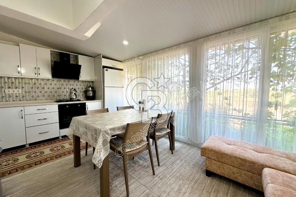 Kuşadası Güzelçamlı da satılık 7+1 triplex bahçeli yazlık