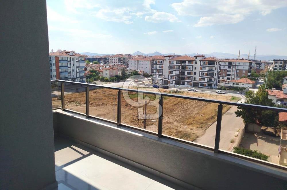 COLDWELL BANKER'DAN KARAMAN CAD. YAKINI LÜKS FERAH SATILIK 3+1 DAİRE
