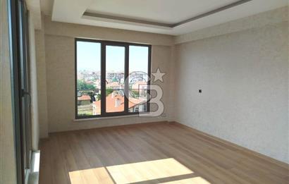 COLDWELL BANKER'DAN KARAMAN CAD. YAKINI LÜKS FERAH SATILIK 3+1 DAİRE