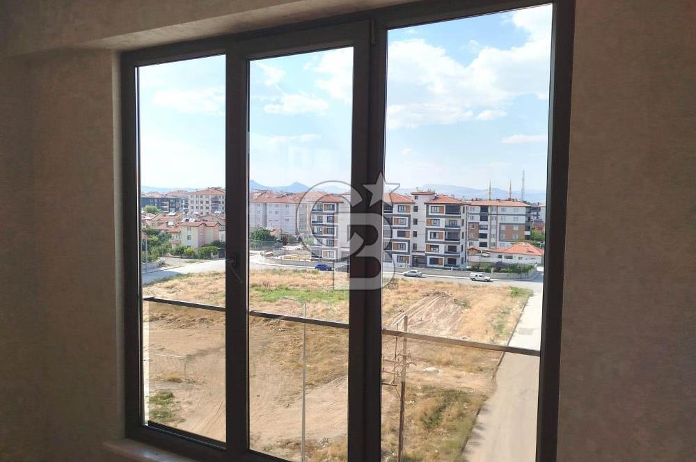 COLDWELL BANKER'DAN KARAMAN CAD. YAKINI LÜKS FERAH SATILIK 3+1 DAİRE