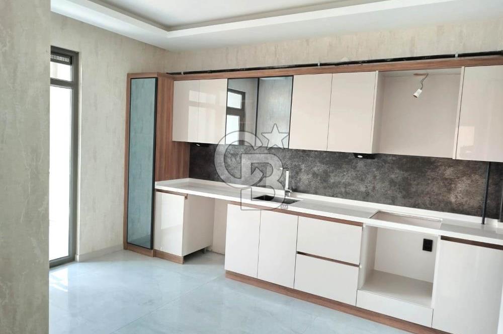COLDWELL BANKER'DAN KARAMAN CAD. YAKINI LÜKS FERAH SATILIK 3+1 DAİRE