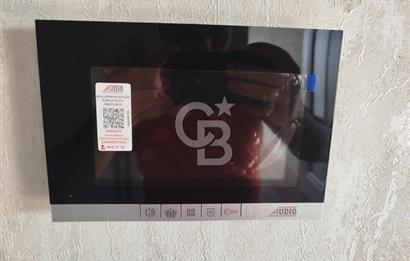 COLDWELL BANKER'DAN KARAMAN CAD. YAKINI LÜKS FERAH SATILIK 3+1 DAİRE