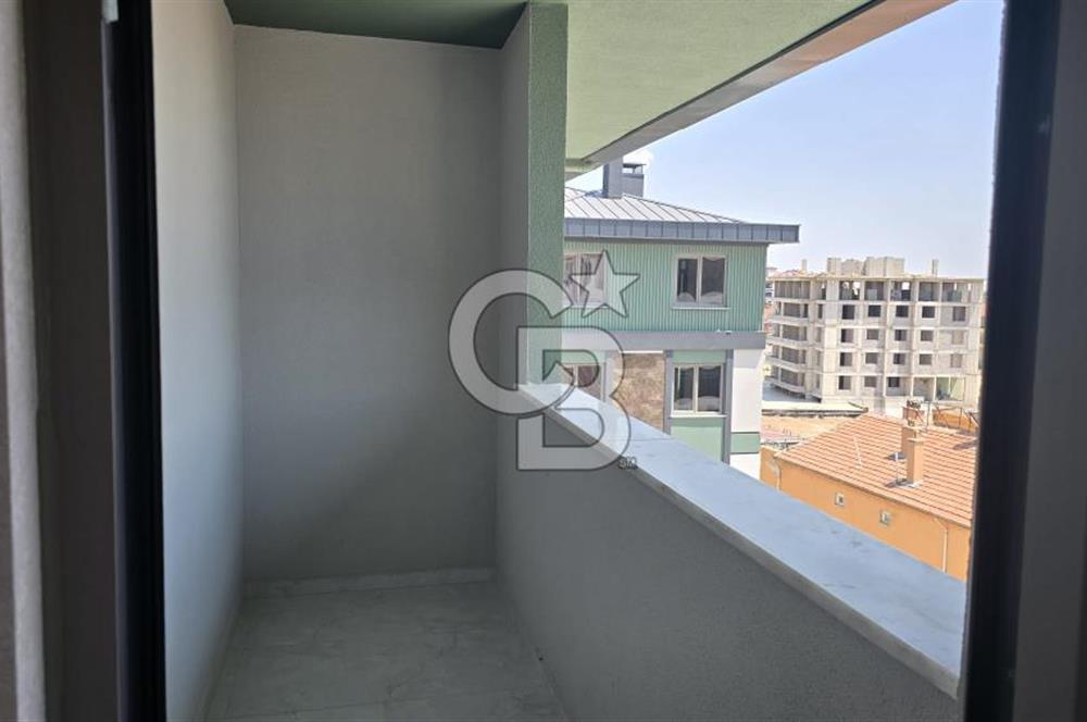 COLDWELL BANKER'DAN KARAMAN CAD. YAKINI LÜKS FERAH SATILIK 3+1 DAİRE