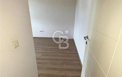 Samandıra Konakları Ara Kat Otoparklı Güvenlikli 3+1 Daire