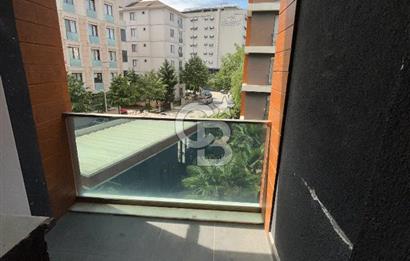 Samandıra Konakları Ara Kat Otoparklı Güvenlikli 3+1 Daire