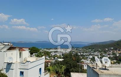 Bodrum Torba Satılık 4 + 1 Müştemilatlı Tripleks