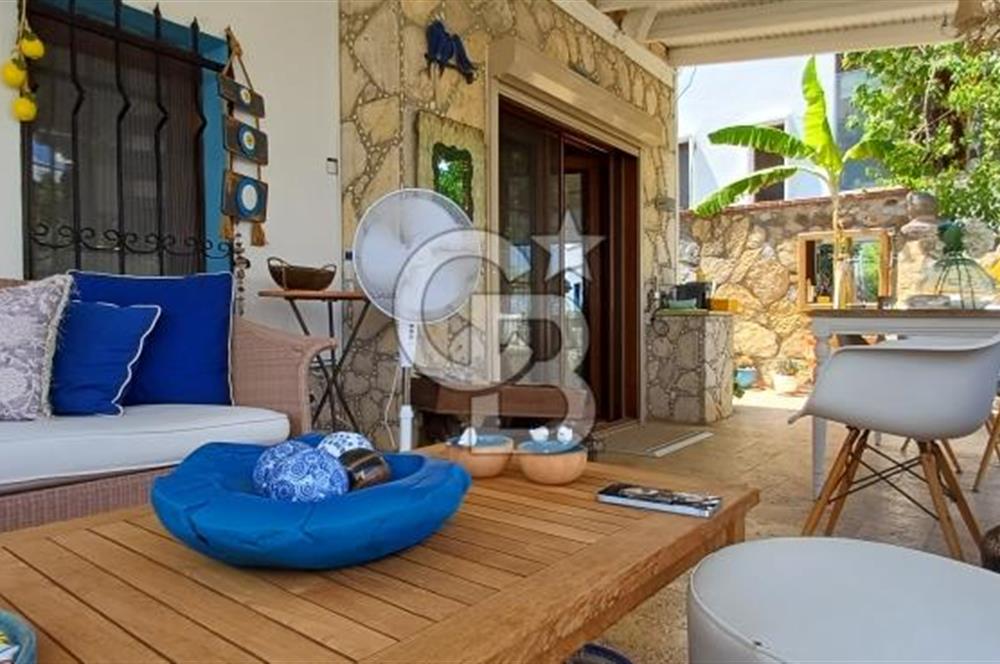 Bodrum Torba Satılık 4 + 1 Müştemilatlı Tripleks