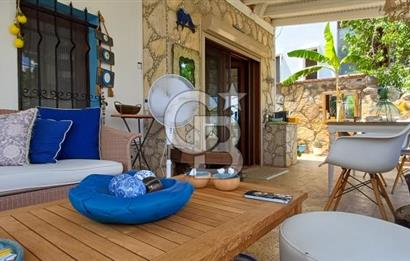 Bodrum Torba Satılık 4 + 1 Müştemilatlı Tripleks