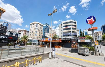 İçerenköy'de Metro Yanı Adalar Manzaralı 100 m² Kiralık Ofis
