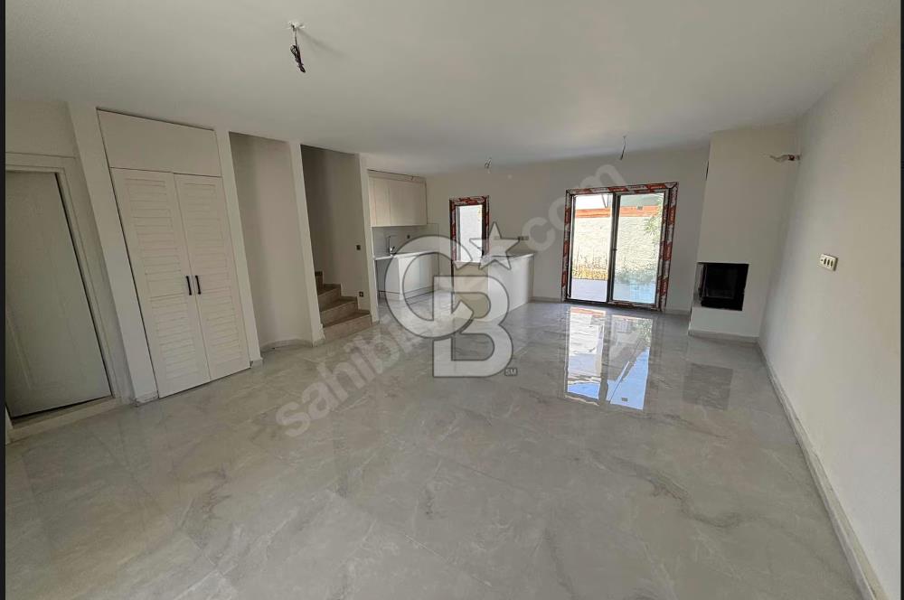 ÇEŞME ILICADA DENİZA YAKIN VİLLA