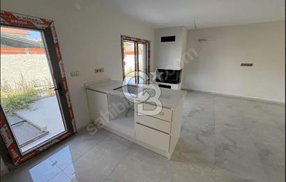 ÇEŞME ILICADA DENİZA YAKIN VİLLA
