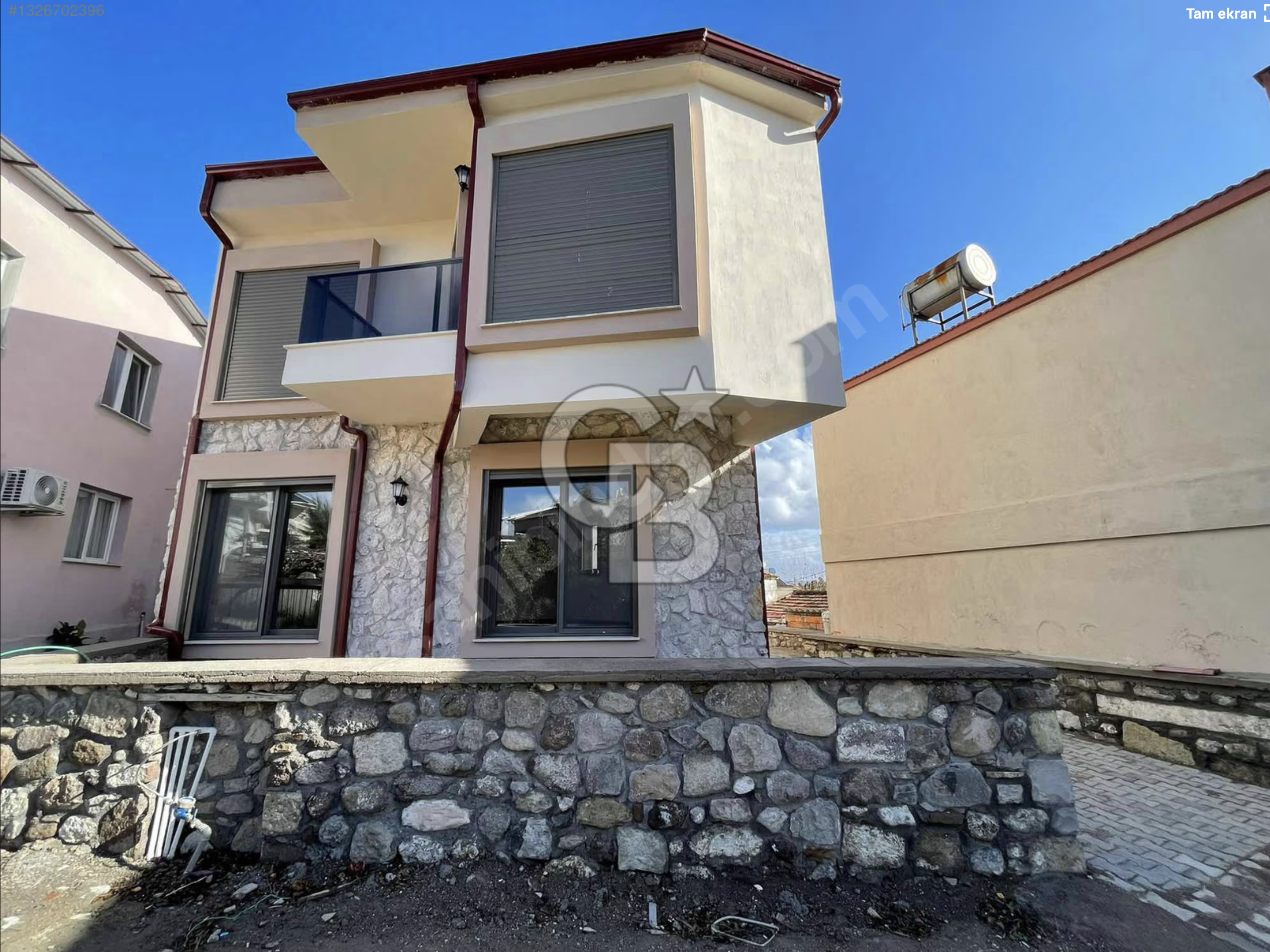 URLA GÜLBAHÇE KÖY İÇİNDE İYTE' YE YAKIN KİRALIK 1+1 FERAH DAİRE