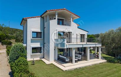 URLA TORASAN MAHALLESİNDE 5+2 TAM MÜSTAKİL VİLLA