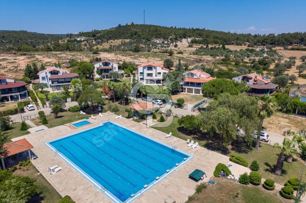URLA TORASAN MAHALLESİNDE 5+2 TAM MÜSTAKİL VİLLA