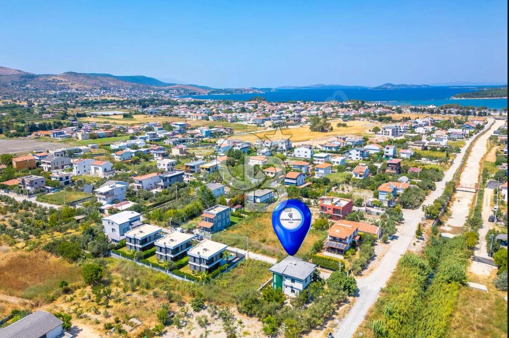 URLA ATATÜRK MAHALLESİNDE 3+1 SATILIK MÜSTAKİL VİLLA