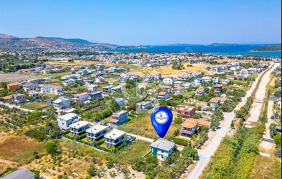 URLA ATATÜRK MAHALLESİNDE 3+1 SATILIK MÜSTAKİL VİLLA
