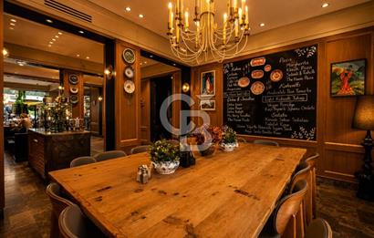 Nişantaşı'nda 634 m² Konut + Ticari Kullanımlı Satılık Bina
