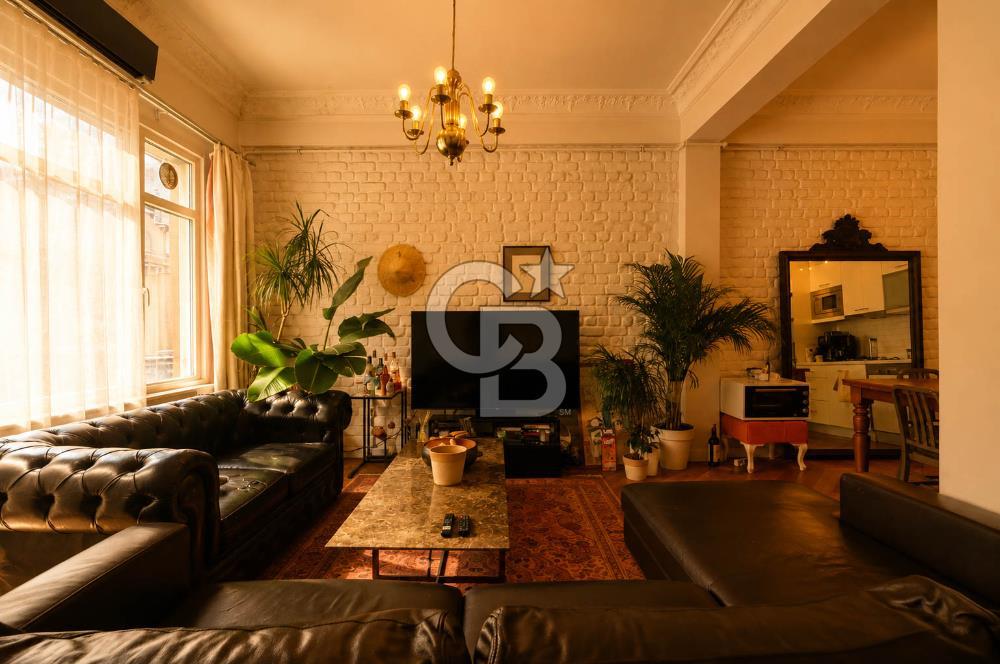 Nişantaşı'nda 634 m² Konut + Ticari Kullanımlı Satılık Bina