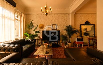 Nişantaşı'nda 634 m² Konut + Ticari Kullanımlı Satılık Bina