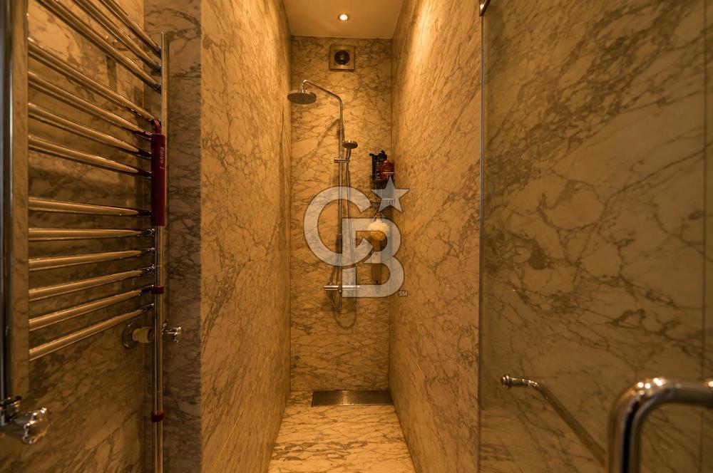 Nişantaşı'nda 634 m² Konut + Ticari Kullanımlı Satılık Bina