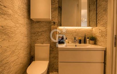 Nişantaşı'nda 634 m² Konut + Ticari Kullanımlı Satılık Bina