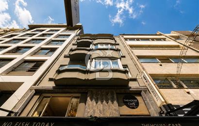 Nişantaşı'nda 634 m² Konut + Ticari Kullanımlı Satılık Bina