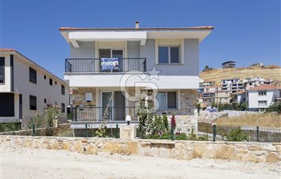 Foça Bağarası Kazım Dirik Mah. Satılık 2+1 Daire