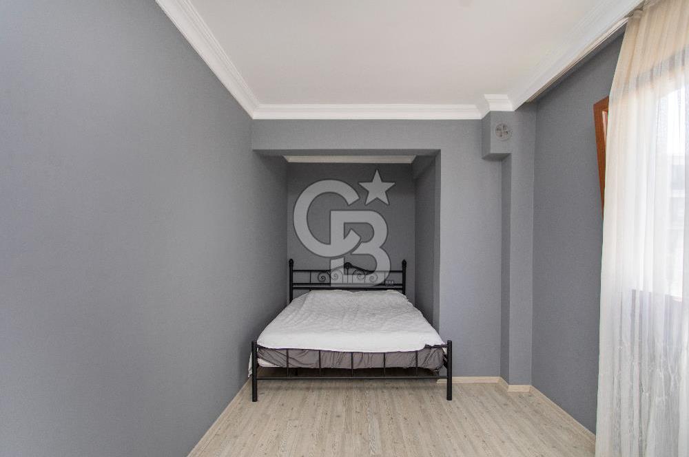 Yenifoça M.Kemal Atatürk Mah. Satılık 2+1 Ara Kat Daire