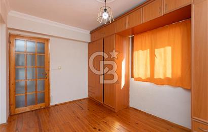 Eski Foça Atatürk Mahallesinde Satılık 2+1 Daire
