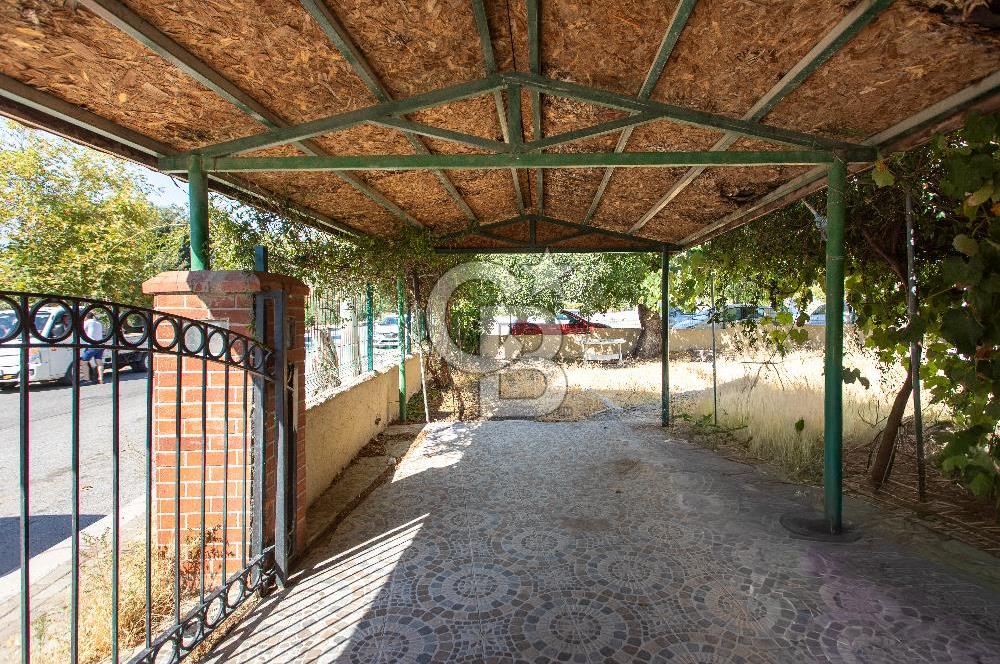 Eski Foça Atatürk Mahallesinde Satılık 2+1 Daire