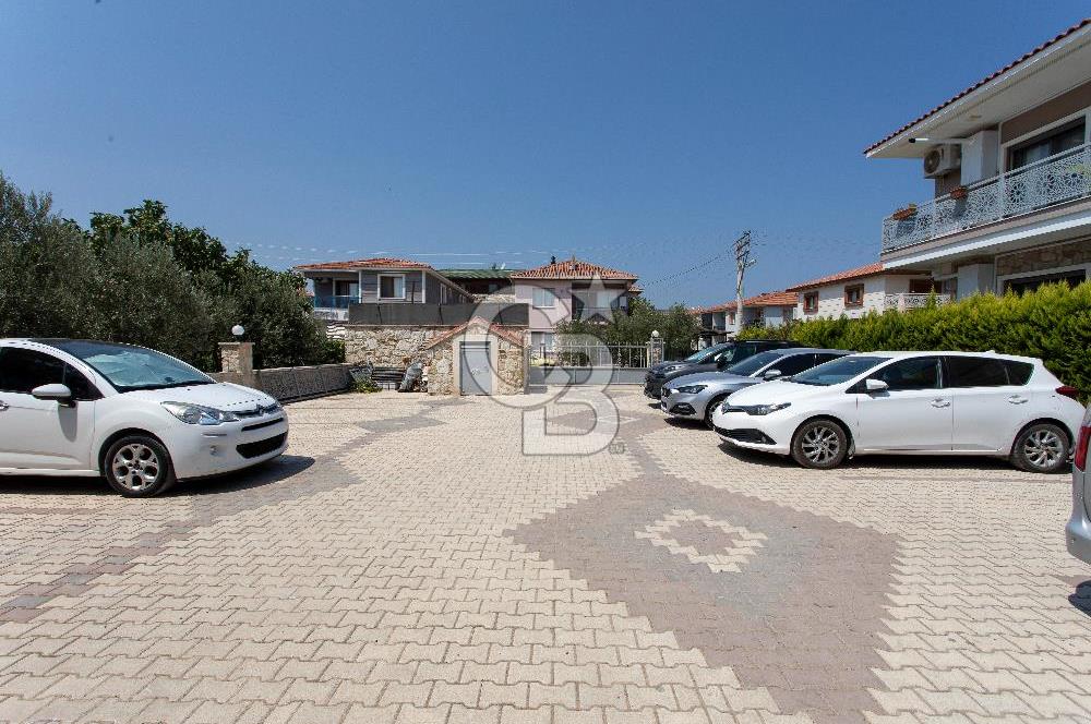 Foça Hacıveli Mah. Rüzgar Evleri Sitesi'nde Satılık 2+1 Daire