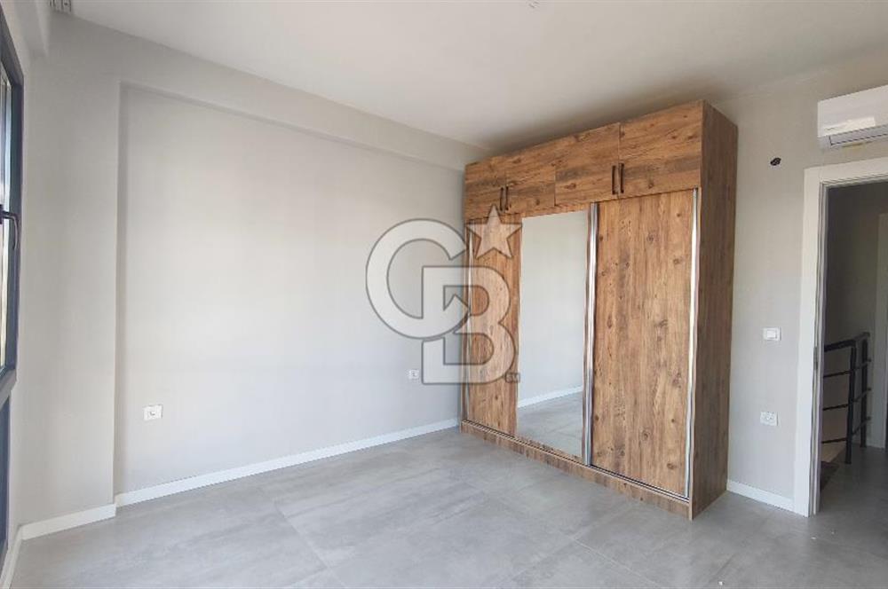 Ayvalık Altınova da Havuzlu Sitede 2+1 Villa