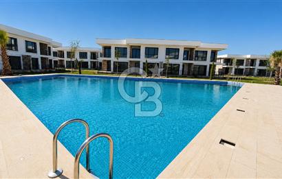 Ayvalık Altınova da Havuzlu Sitede 2+1 Villa