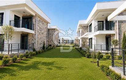 Ayvalık Altınova da Havuzlu Sitede 2+1 Villa