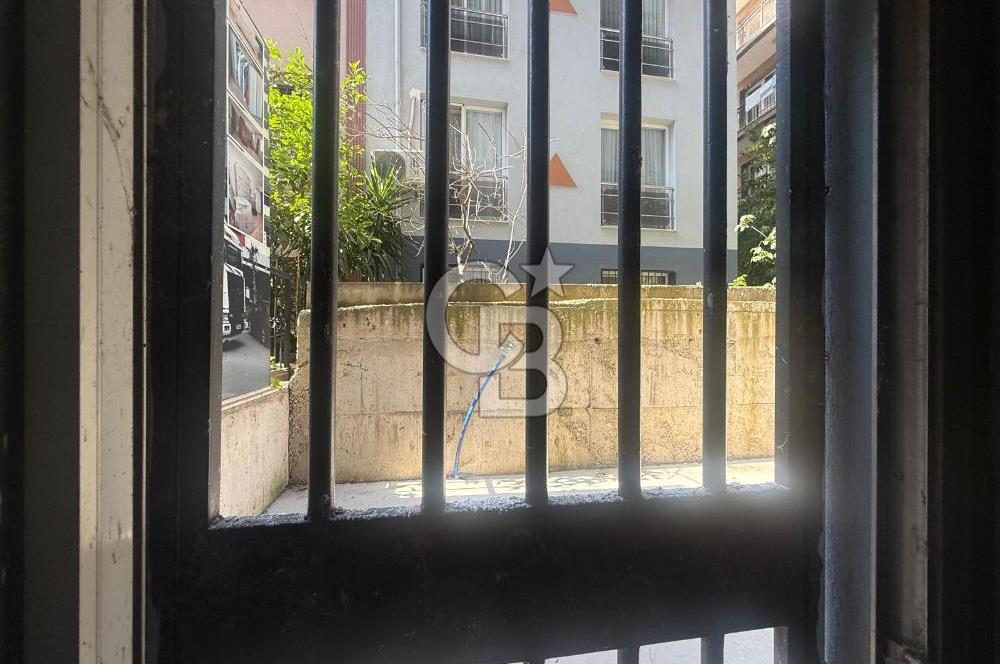 BAYRAKLI OSMANGAZİ’DE KÖRFEZ MANZARALI, GENİŞ KULLANIM ALANLI KİRALIK İŞYERİ