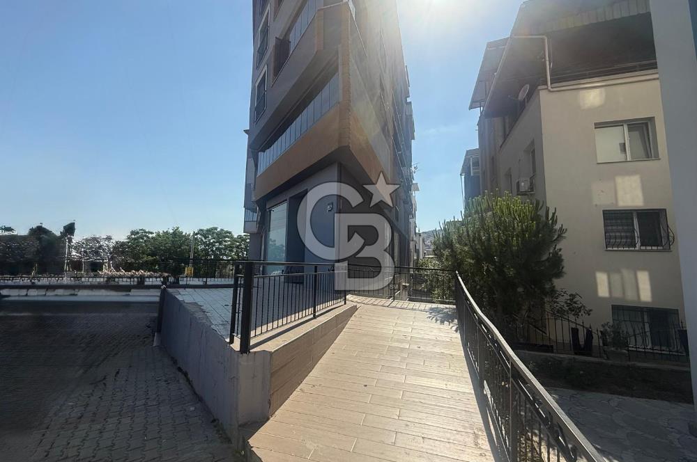 BAYRAKLI OSMANGAZİ’DE KÖRFEZ MANZARALI, GENİŞ KULLANIM ALANLI KİRALIK İŞYERİ