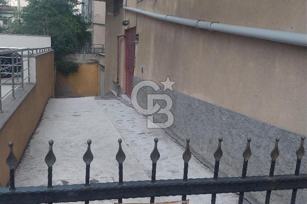 ETİMESGUT MERKEZİ KONUMDA SATILIK GENİŞ 3+1 DAİRE