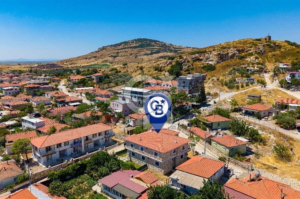 Foça Yenibağarası Mah. Kiralık 2+1 Daire