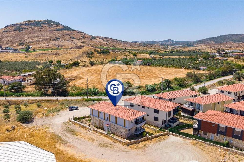 Foça Bağarası Kazım Dirik Mah. Satılık 2+1 Daire