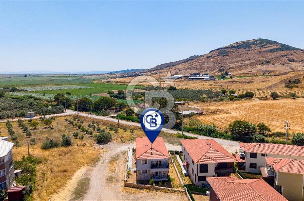 Foça Bağarası Kazım Dirik Mah. Satılık 2+1 Daire