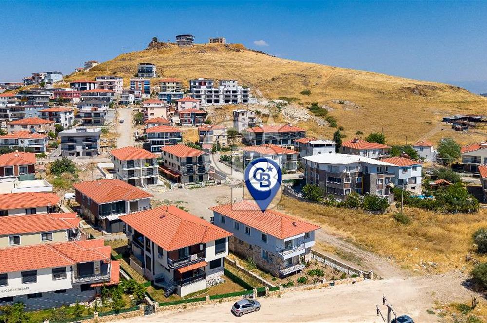 Foça Bağarası Kazım Dirik Mah. Satılık 2+1 Daire