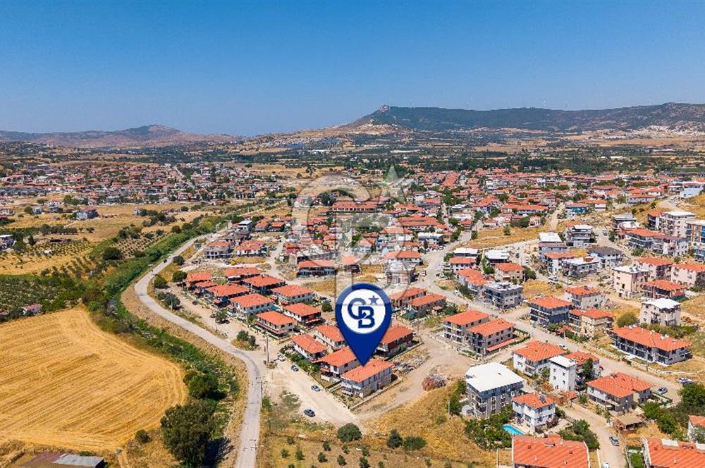 Foça Bağarası Kazım Dirik Mah. Satılık 2+1 Daire