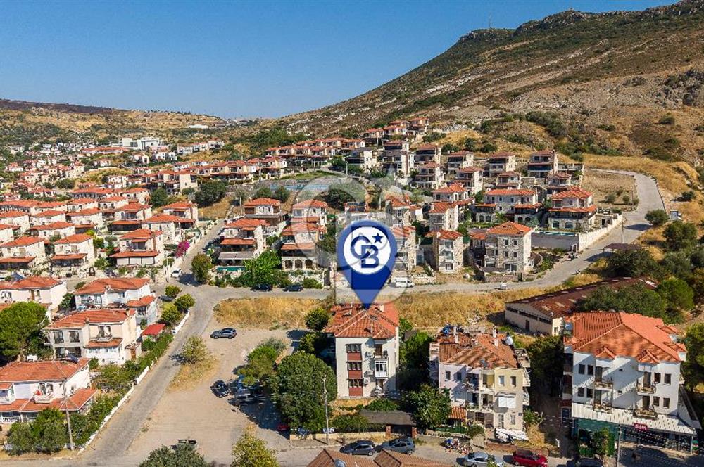 Eski Foça Atatürk Mahallesinde Satılık 2+1 Daire