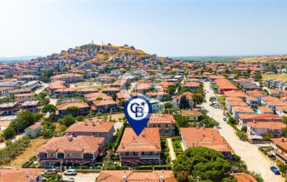 Foça Hacıveli Mah. Rüzgar Evleri Sitesi'nde Satılık 2+1 Daire